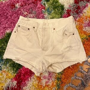Off-white 501 Levi’s Jean shorts!